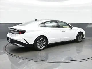 Hyundai SONATA Hybrid 2026 Limitada 4p Sedan