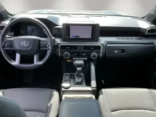 Toyota Tacoma 2024 4x4 SR5 4dr Cabina Doble Doble 5.0 ft SB