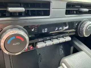 Toyota Tacoma 2024 4x4 SR5 4dr Cabina Doble Doble 5.0 ft SB