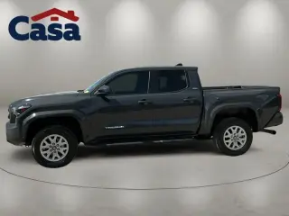 Toyota Tacoma 2024 4x4 SR5 4dr Cabina Doble Doble 5.0 ft SB
