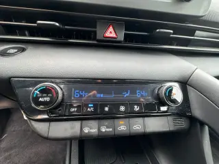 Hyundai ELANTRA 2025 SEL Sport 4dr Sedan