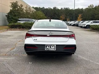 Hyundai ELANTRA 2026 SEL Sport 4dr Sedan