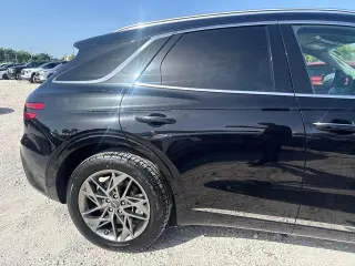 Genesis GV70 2025 AWD 2.5T Standard 4dr SUV