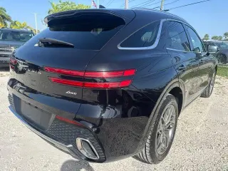 Genesis GV70 2025 AWD 2.5T Standard 4dr SUV