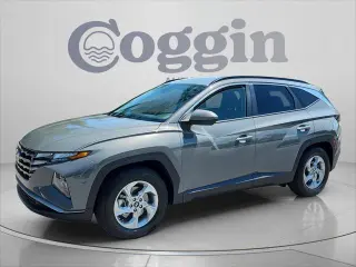 Hyundai TUCSON 2024 SEL 4dr SUV (lanzamiento medio del año)