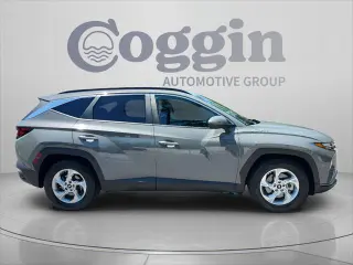 Hyundai TUCSON 2024 SEL 4dr SUV (lanzamiento medio del año)