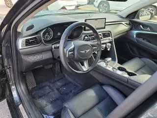 Genesis G70 2023 2.0T 4dr Sedán