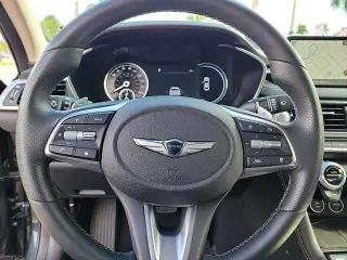 Genesis G70 2023 2.0T 4dr Sedán