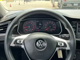 Volkswagen Jetta 2019 S 4p Sedan 6M
