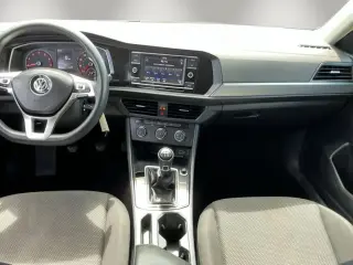 Volkswagen Jetta 2019 S 4p Sedan 6M