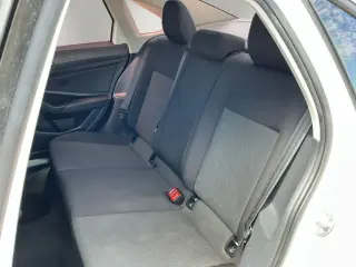 Volkswagen Jetta 2019 S 4p Sedan 6M