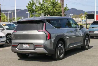 Kia EV9 2024 Luz Longo Rango 4p SUV