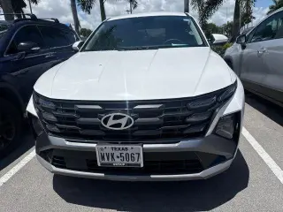 Hyundai TUCSON 2026 SE 4dr SUV