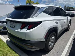 Hyundai TUCSON 2026 SE 4dr SUV