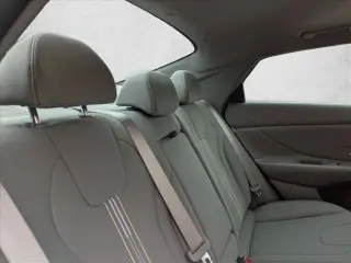 Hyundai ELANTRA 2026 SEL Sport Premium 4dr Sedán