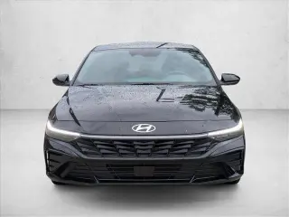 Hyundai ELANTRA 2026 SEL Sport Premium 4dr Sedán