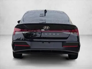 Hyundai ELANTRA 2026 SEL Sport Premium 4dr Sedán