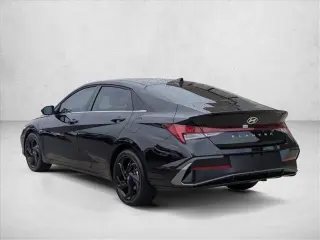 Hyundai ELANTRA 2026 SEL Sport Premium 4dr Sedán