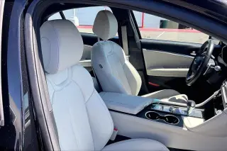 Genesis G70 2025 AWD 2.5T Sport Prestige 4dr Sedan