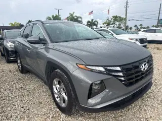 Hyundai TUCSON 2024 SEL 4dr SUV (versión de mitad de año)