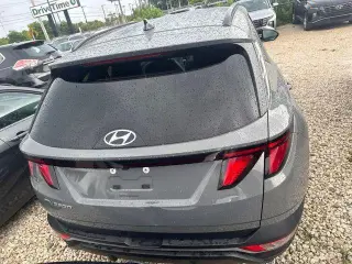 Hyundai TUCSON 2024 SEL 4dr SUV (versión de mitad de año)