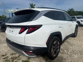 Hyundai TUCSON 2025 SEL 4p SUV