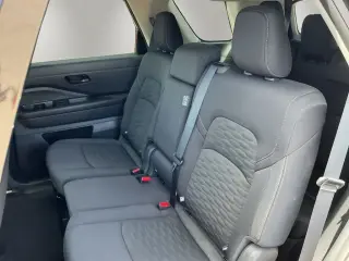 Nissan Pathfinder 2025 AWD SV 4dr SUV