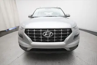 Hyundai VENUE 2025 SEL 4p Crossover