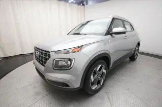 Hyundai VENUE 2025 SEL 4p Crossover