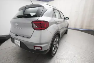 Hyundai VENUE 2025 SEL 4p Crossover