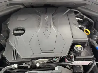 Genesis GV70 2025 AWD 2.5T Standard 4p SUV