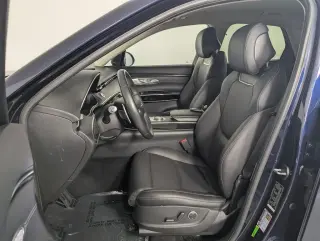 Genesis GV70 2025 AWD 2.5T Standard 4p SUV