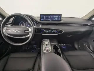 Genesis GV70 2025 AWD 2.5T Standard 4p SUV