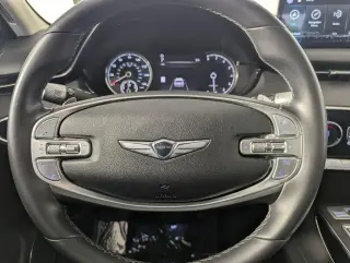 Genesis GV70 2025 AWD 2.5T Standard 4p SUV