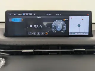 Genesis GV70 2025 AWD 2.5T Standard 4p SUV