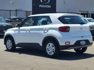 Hyundai VENUE 2026 SE 4p Crossover