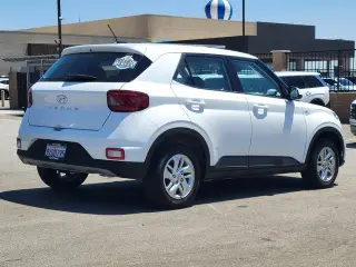 Hyundai VENUE 2026 SE 4p Crossover