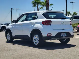 Hyundai VENUE 2026 SE 4p Crossover