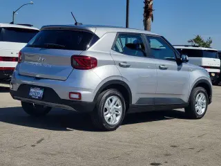 Hyundai VENUE 2026 SE 4p Crossover