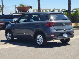Hyundai VENUE 2026 SE 4p Crossover