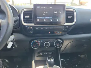 Hyundai VENUE 2026 SE 4dr Crossover