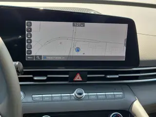 Hyundai ELANTRA 2023 SEL 4p Sedana