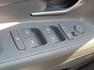 Hyundai ELANTRA 2023 SEL 4p Sedana