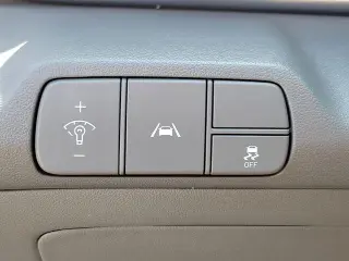 Hyundai ELANTRA 2023 SEL 4p Sedana