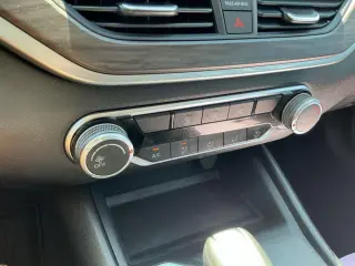 Nissan Altima 2025 2.5 SV Sedan 4p