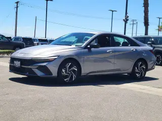 Hyundai ELANTRA Hybrid 2025 SEL Sport 4dr Sed n
