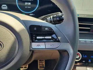 Hyundai ELANTRA Hybrid 2025 SEL Sport 4p Sedan