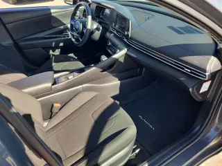 Hyundai ELANTRA Híbrido 2026 Azul 4p Sedan