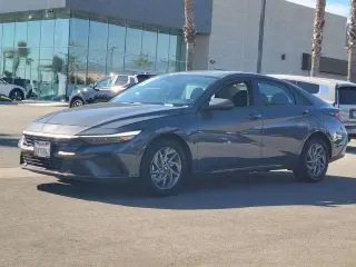 Hyundai ELANTRA Híbrido 2026 Azul 4p Sedan