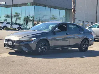 Hyundai ELANTRA 2026 SEL Sport 4p Sedana